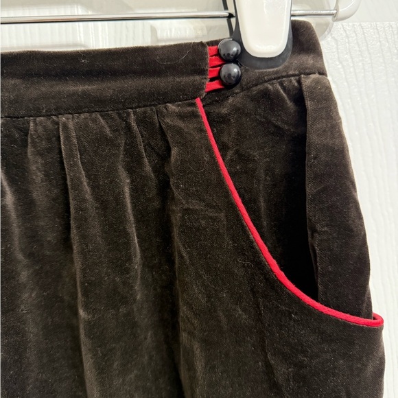 Vintage 1970s Lanz Originals Brown Velvet Skirt w/ Red Piping Trim S/M Paper Tag - Picture 2 of 4